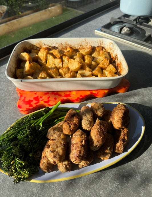 Crispy meatballs and potatoes